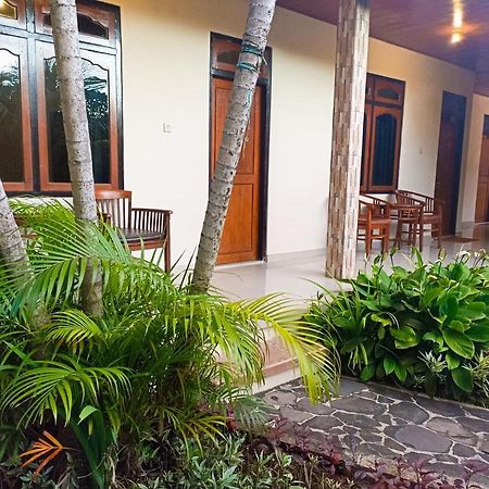 Kusnadi Hotel Legian Eksteriør bilde