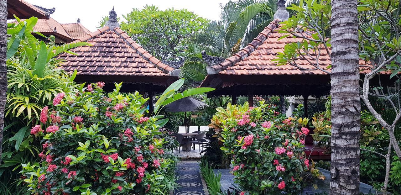 Kusnadi Hotel Legian Eksteriør bilde