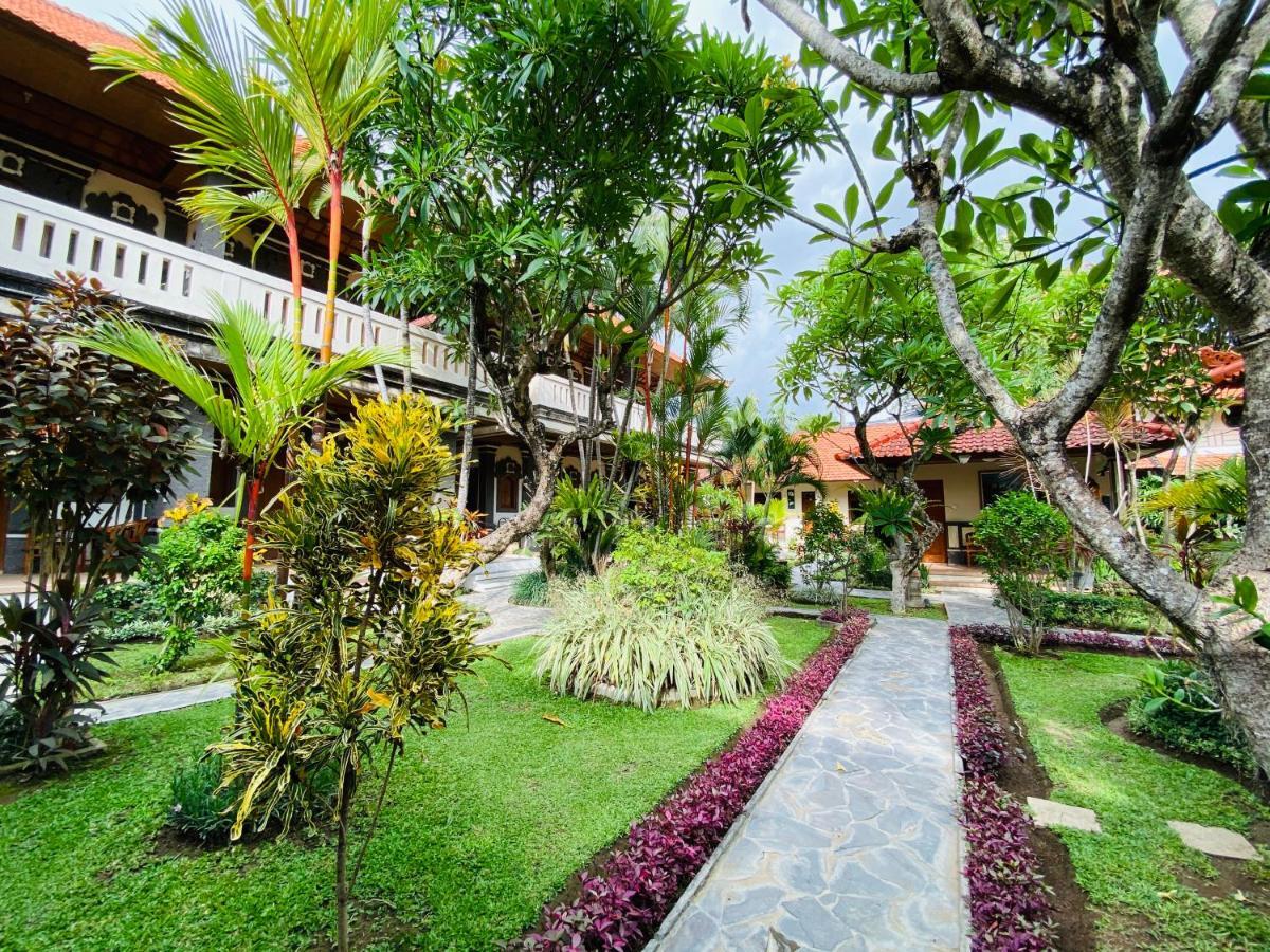 Kusnadi Hotel Legian Eksteriør bilde
