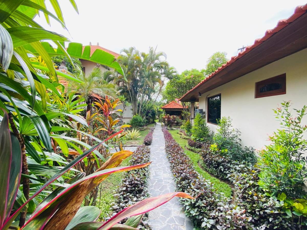 Kusnadi Hotel Legian Eksteriør bilde